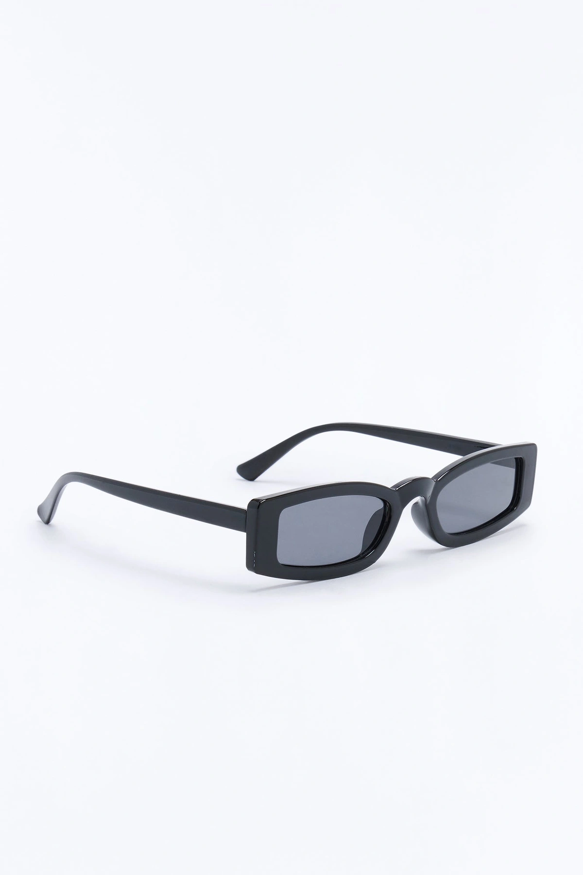 Famous Photo Sunglasses - Black — Preto