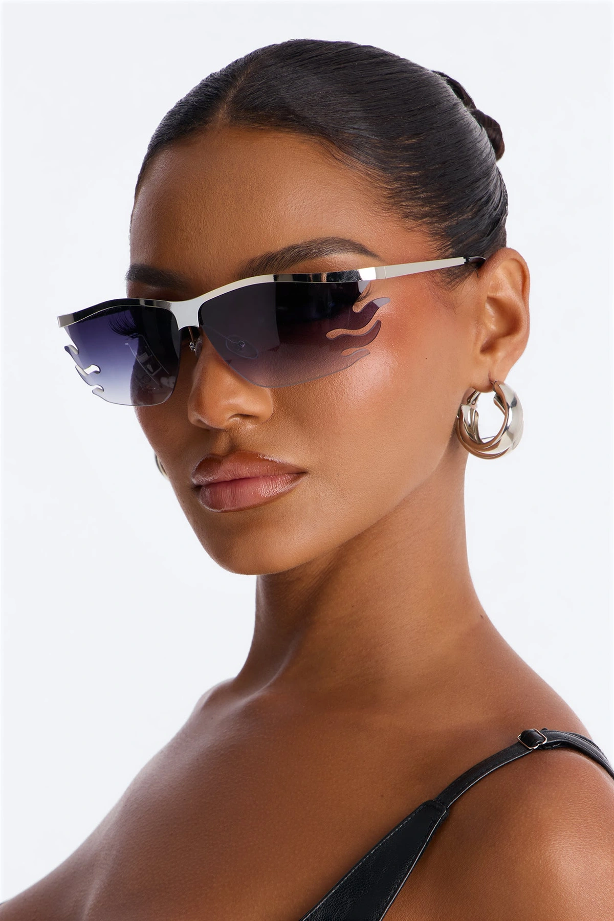 Burning Bright Sunglasses - Black — Preto