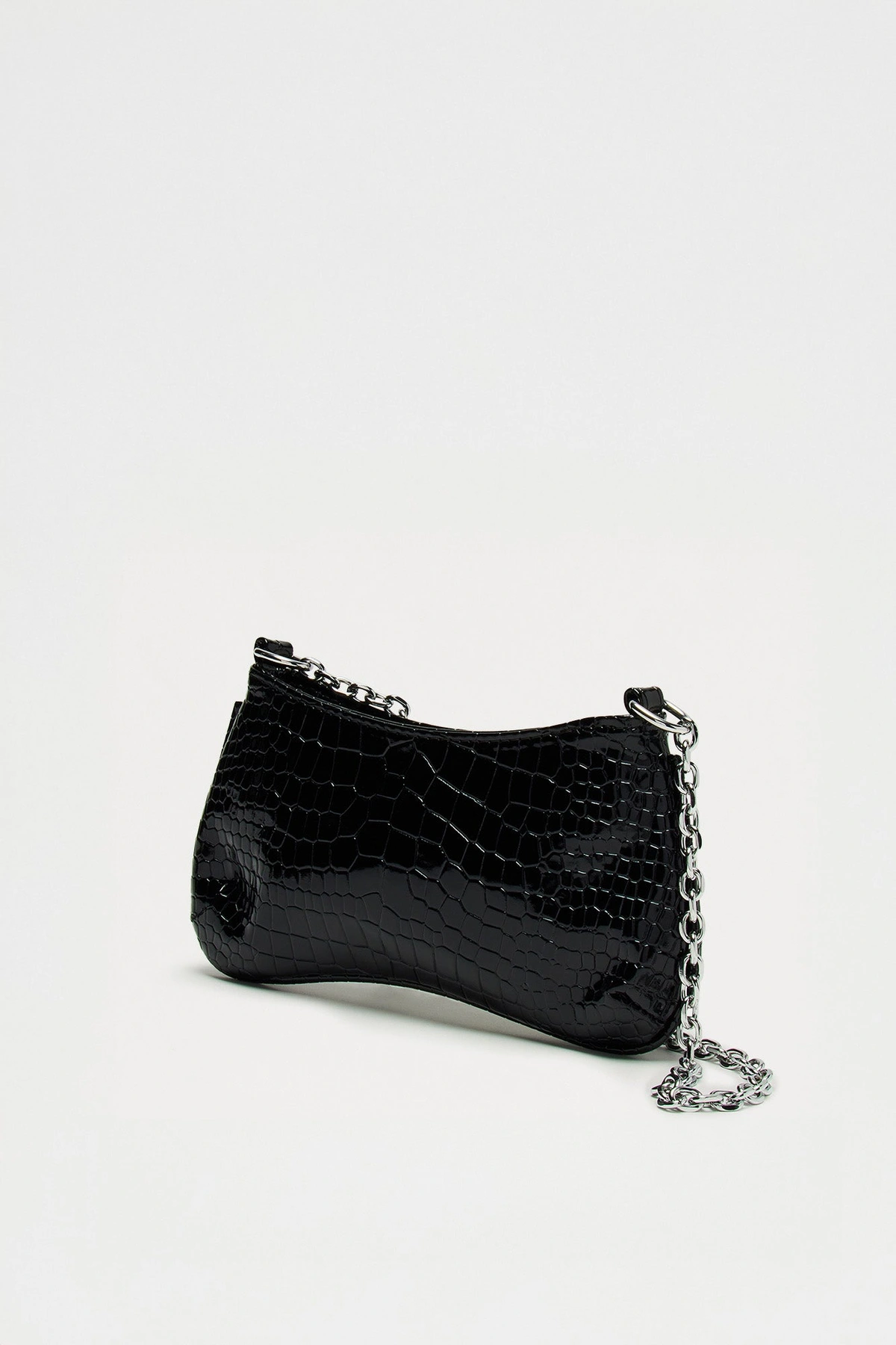 Reptile Runway Embossed Croc Handbag - Black — Preto