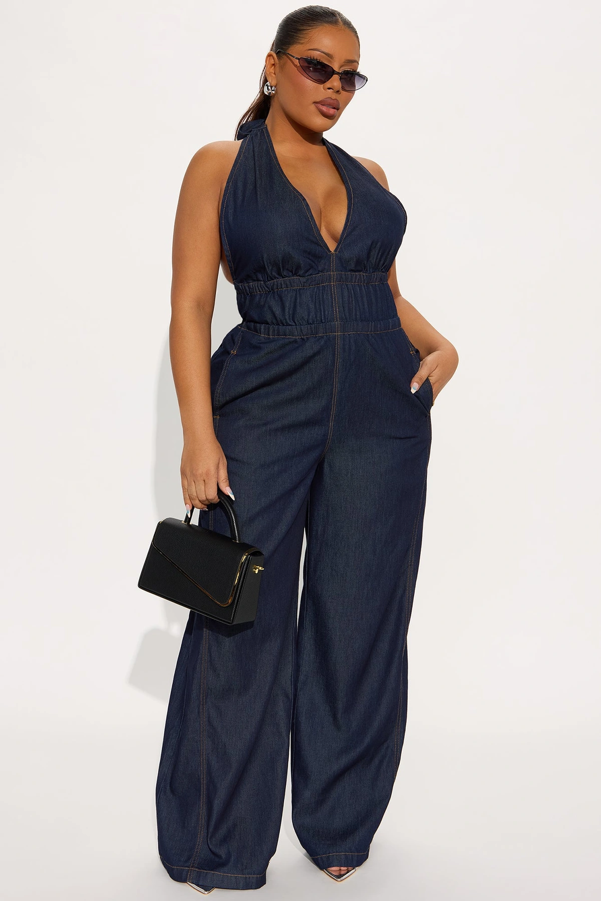Enza Halter Denim Jumpsuit - Dark Wash — Ganga de lavagem escura