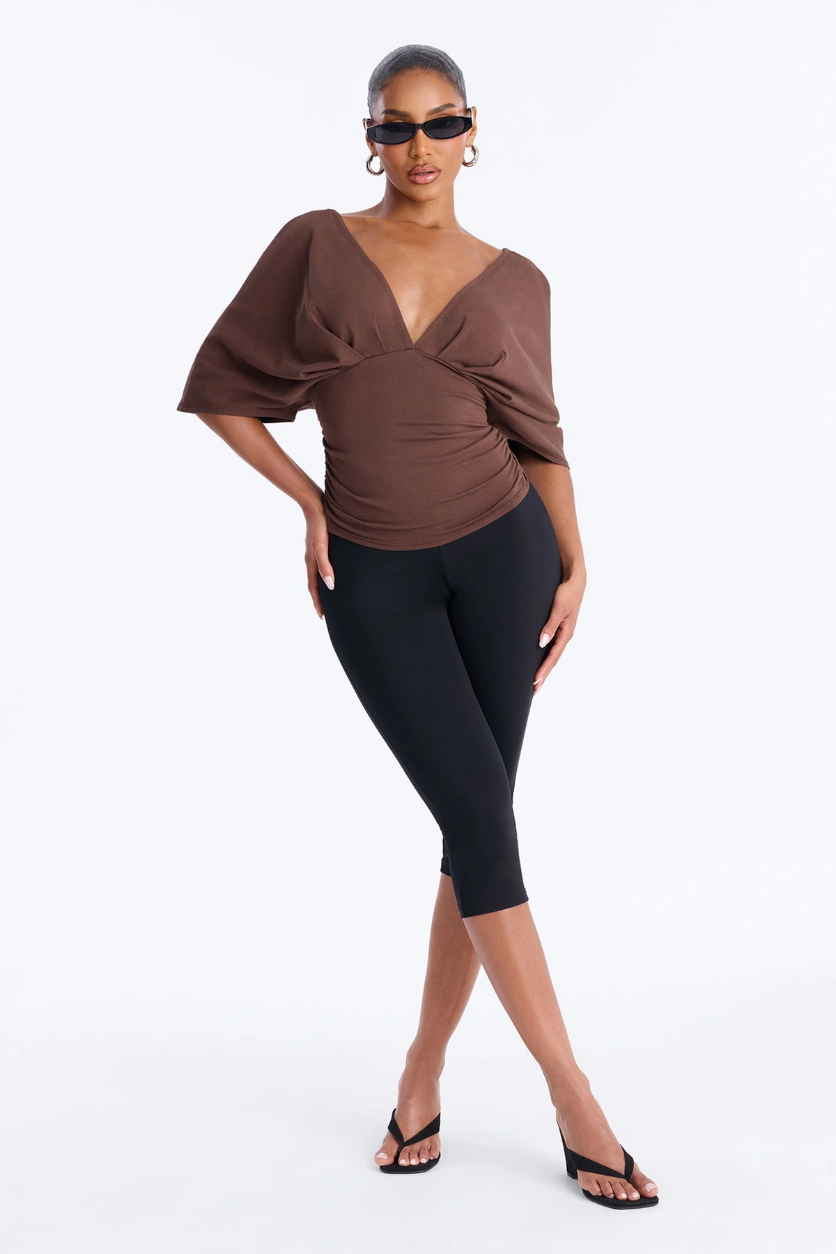 Taylor Cinched Waist Ruched Short Sleeve Top - Brown — Castanho