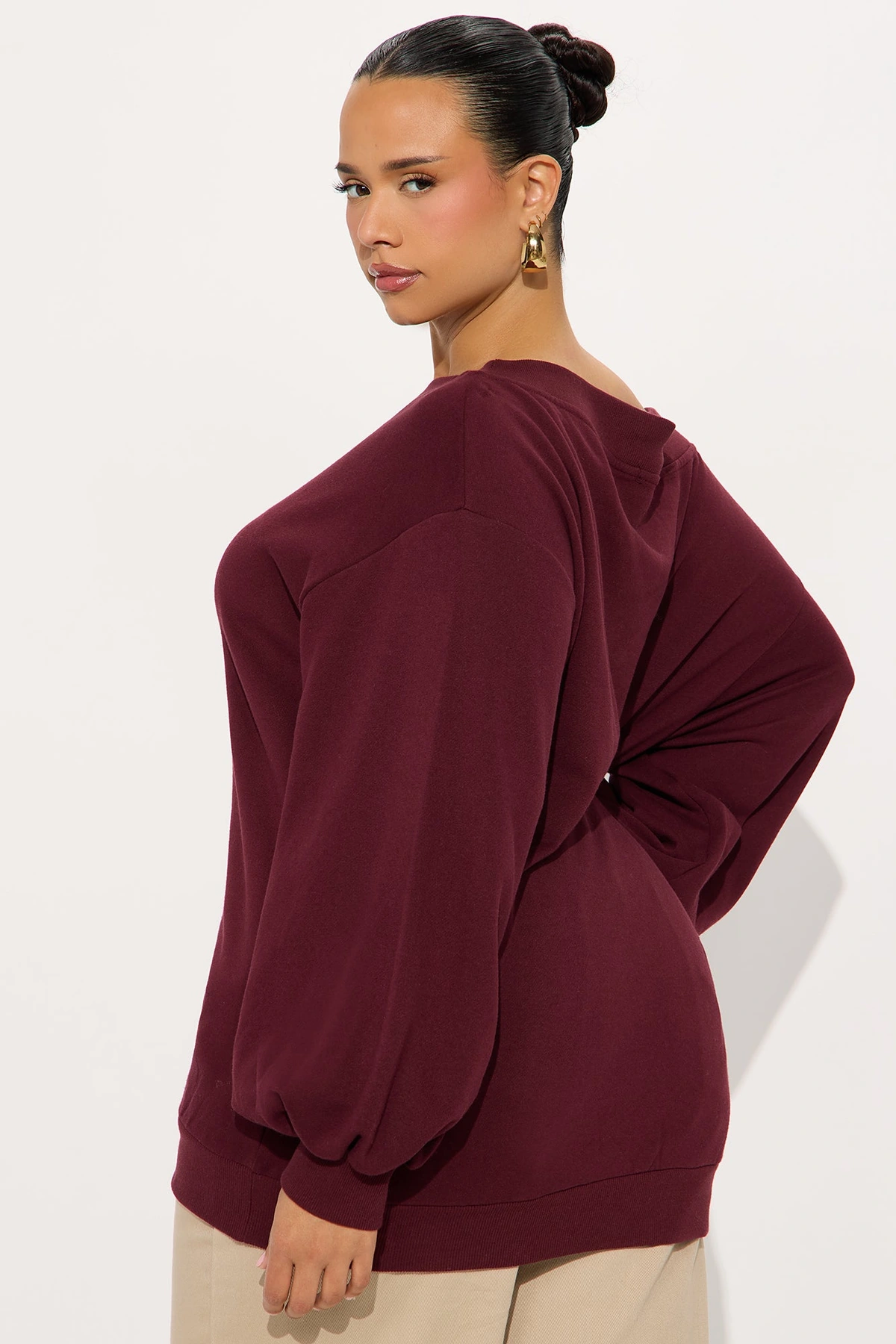 Vera Off Shoulder Oversized Sweatshirt - Burgundy — Bordô