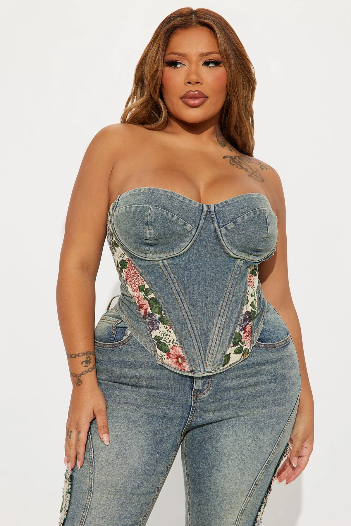 Amari Floral Denim Corset Top - Vintage Wash — Ganga de lavagem envelhecida