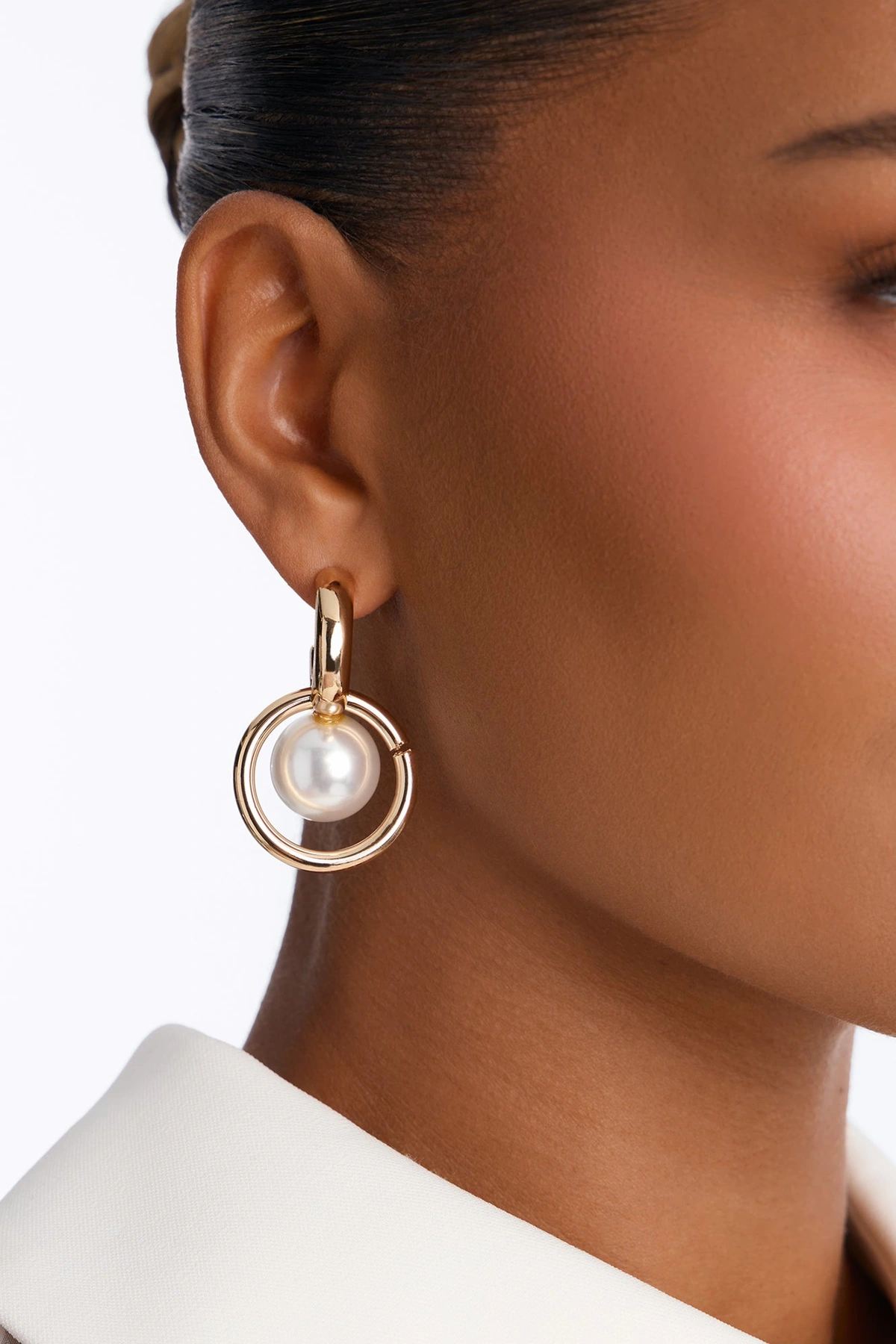 Deserve Me Drop Earrings - Gold — Dourado