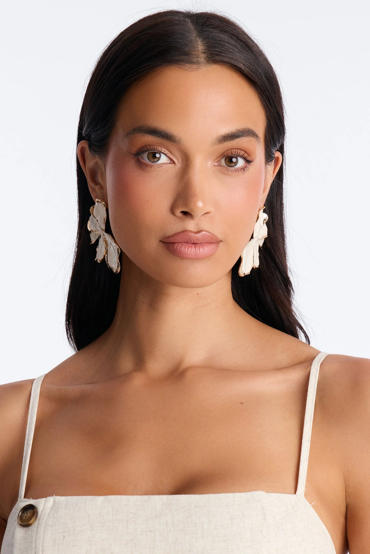 Garden Elegance Drop Earrings - White — Branco