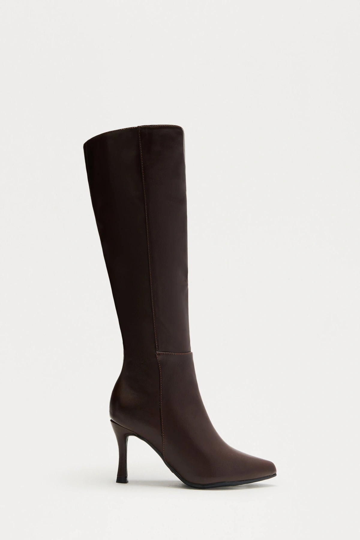 Edge Knee High Boots - Brown — Castanho