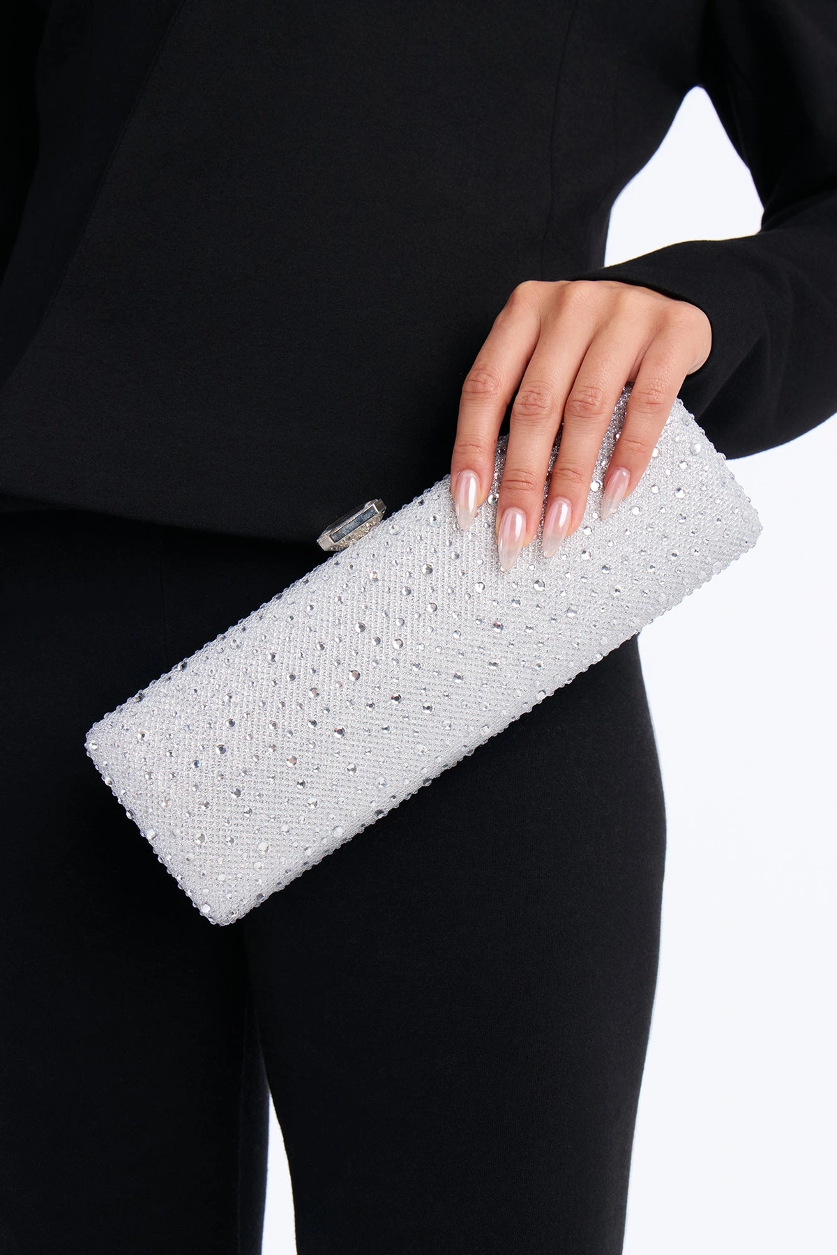 A Glass Of Sparkling Rhinestone Clutch Handbag - Silver — Prateado
