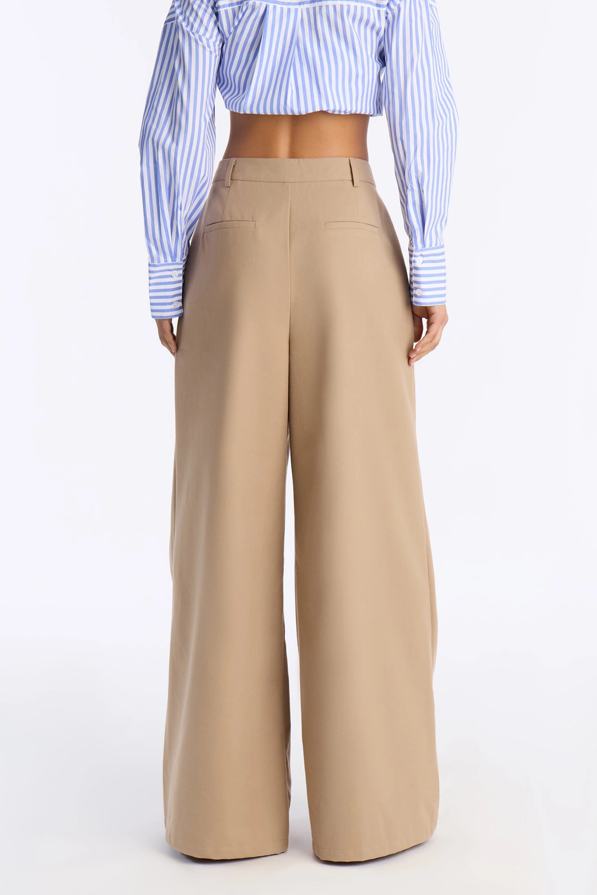 Executive Realness Pleated Wide Leg Trouser 33″ - Taupe — Bege acinzentado