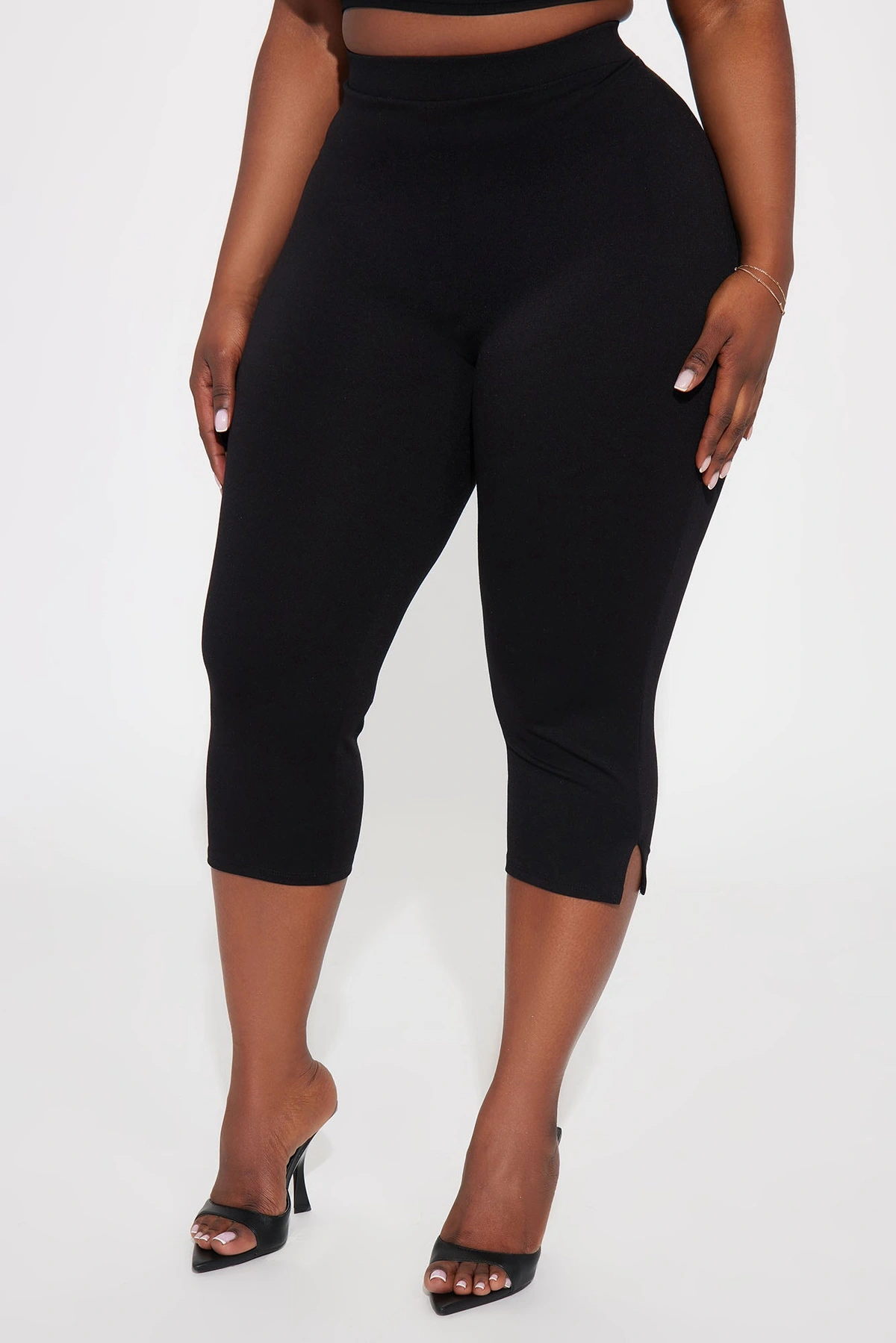 All My Potentials Capri Legging - Black — Preto