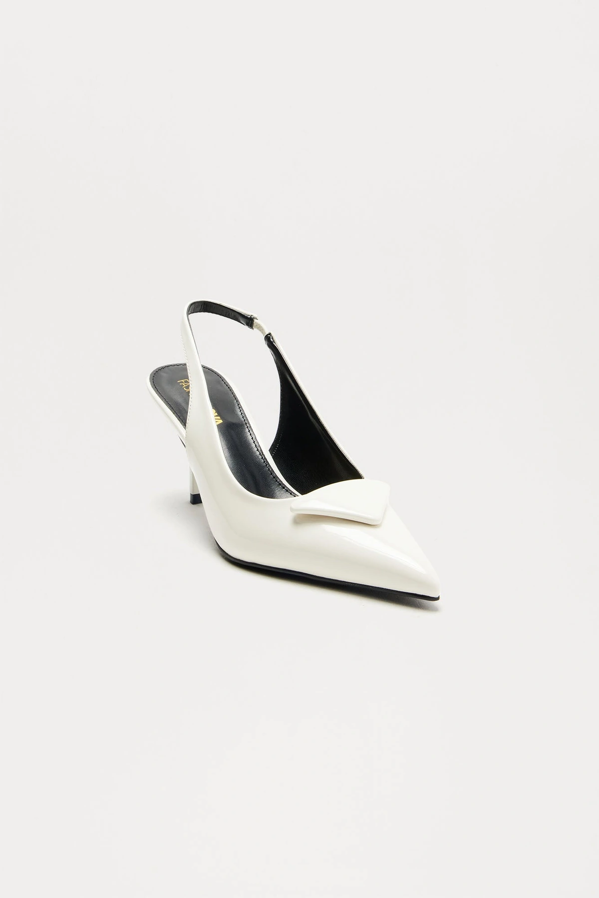 Chevelle Slingback Pumps - White — Branco