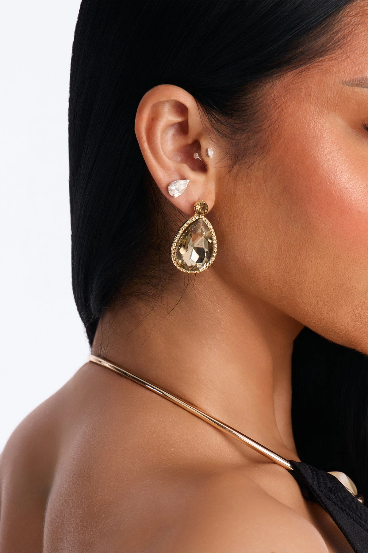Warm Loving Stud Earrings - Brown — Castanho