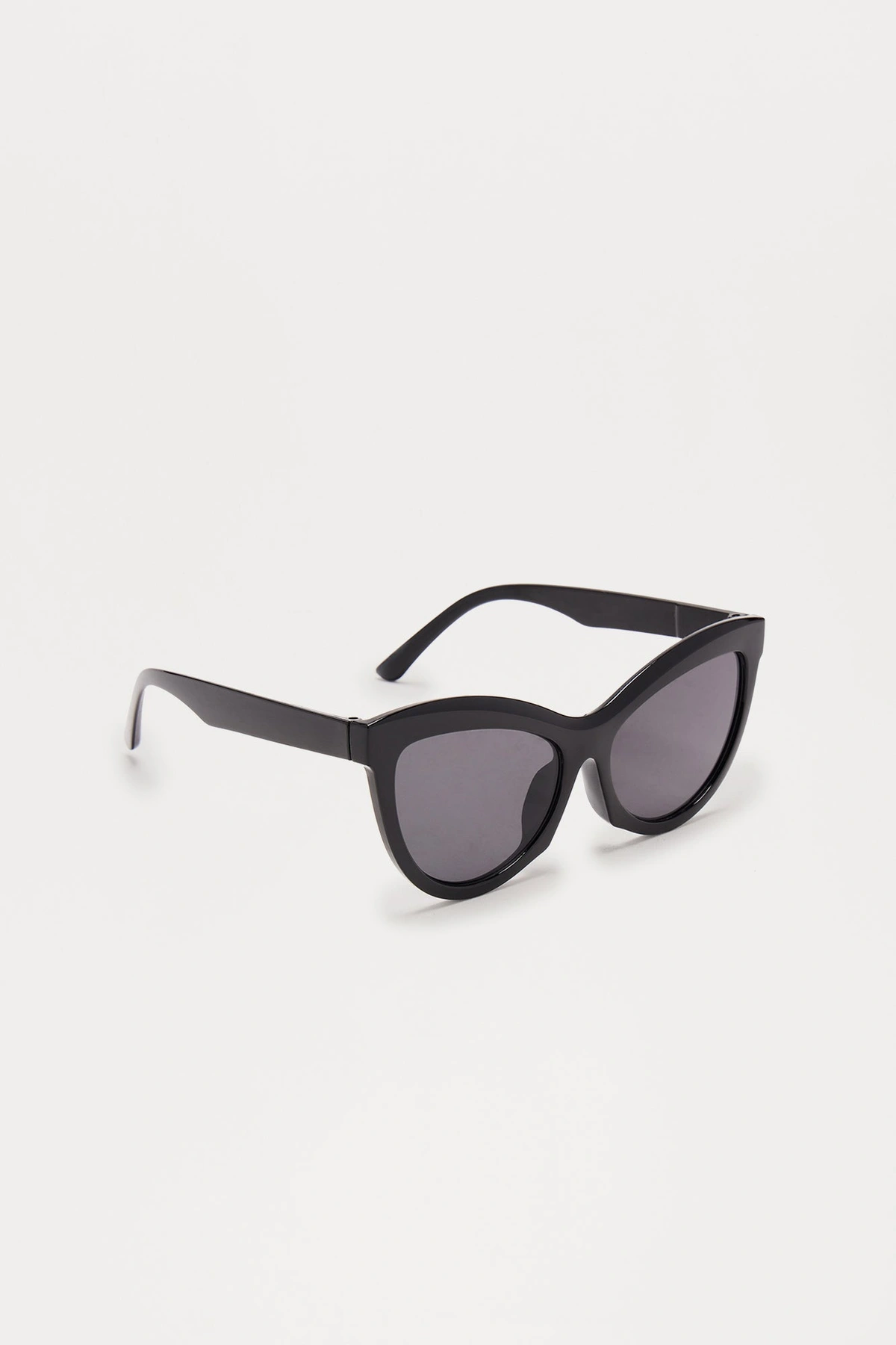 Modern Day Classic Sunglasses - Black — Preto