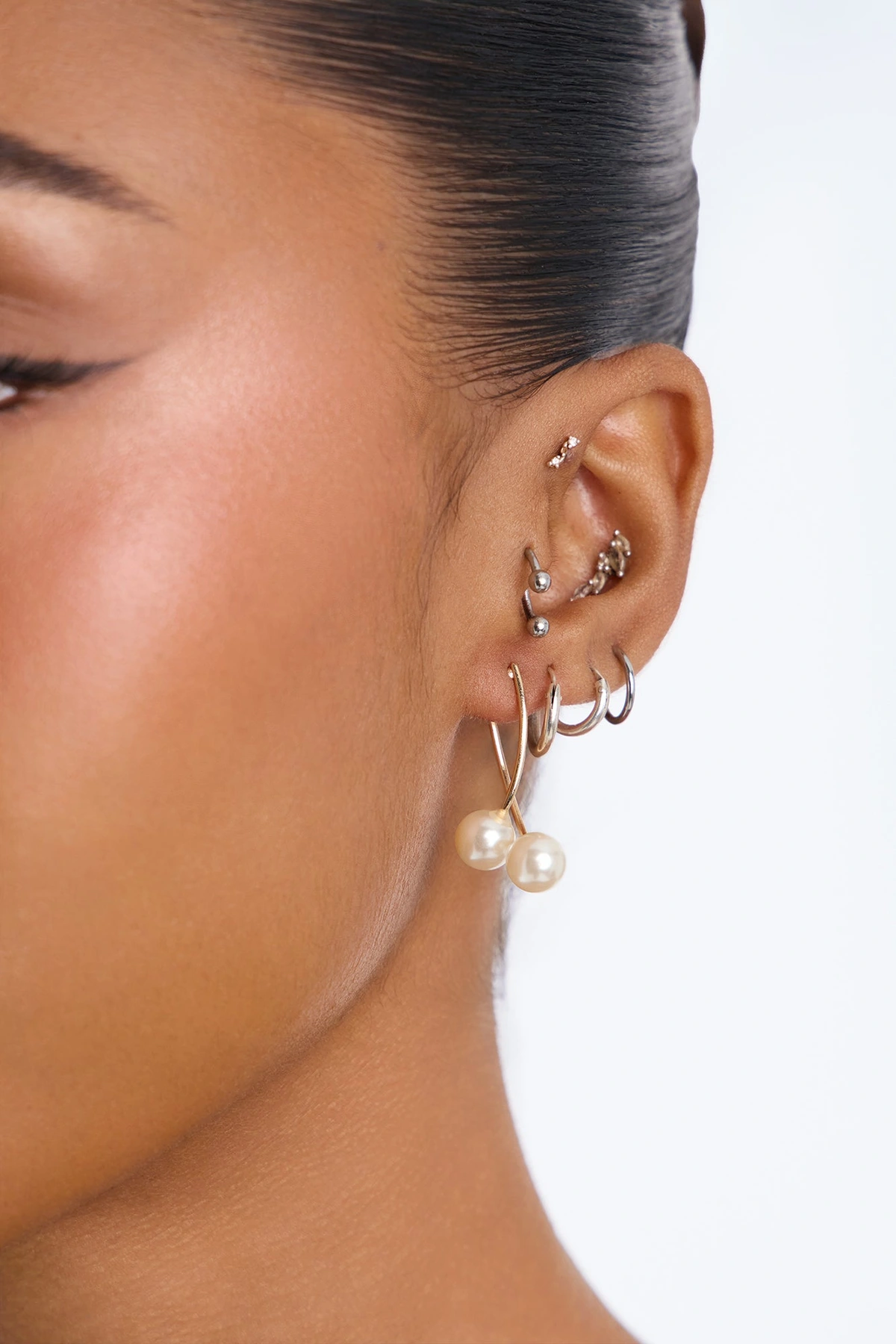 Knock Em Down Drop Earrings - White/Gold — Branco/Dourado