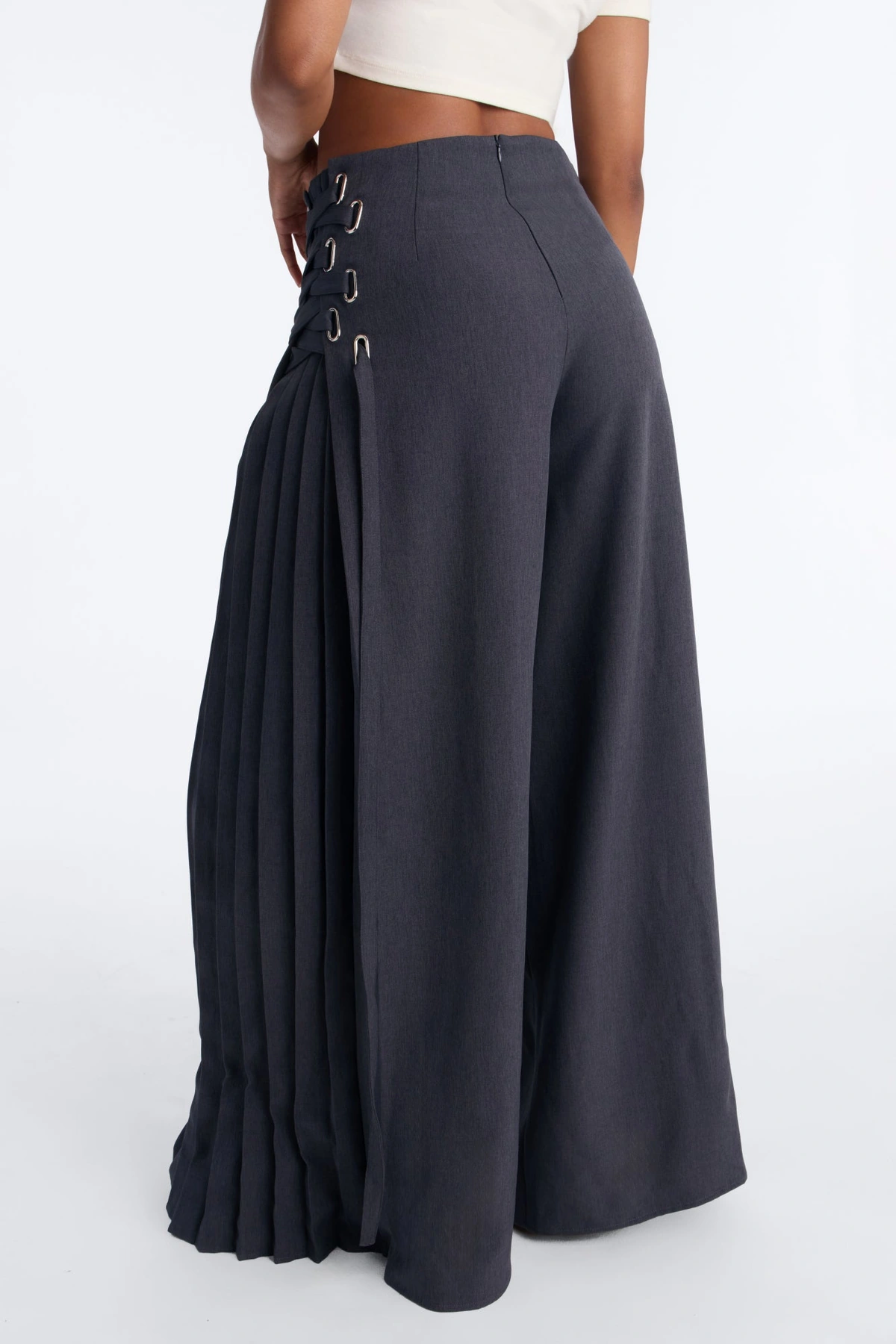 Tate High Rise Lace Up Pleated Wide Leg Trouser - Charcoal — Cinzento-escuro