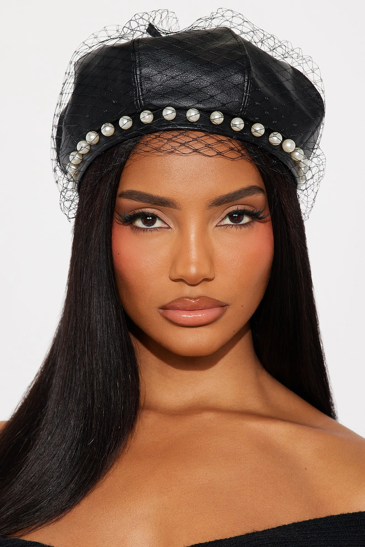 Beauty Everywhere Beret - Black — Preto