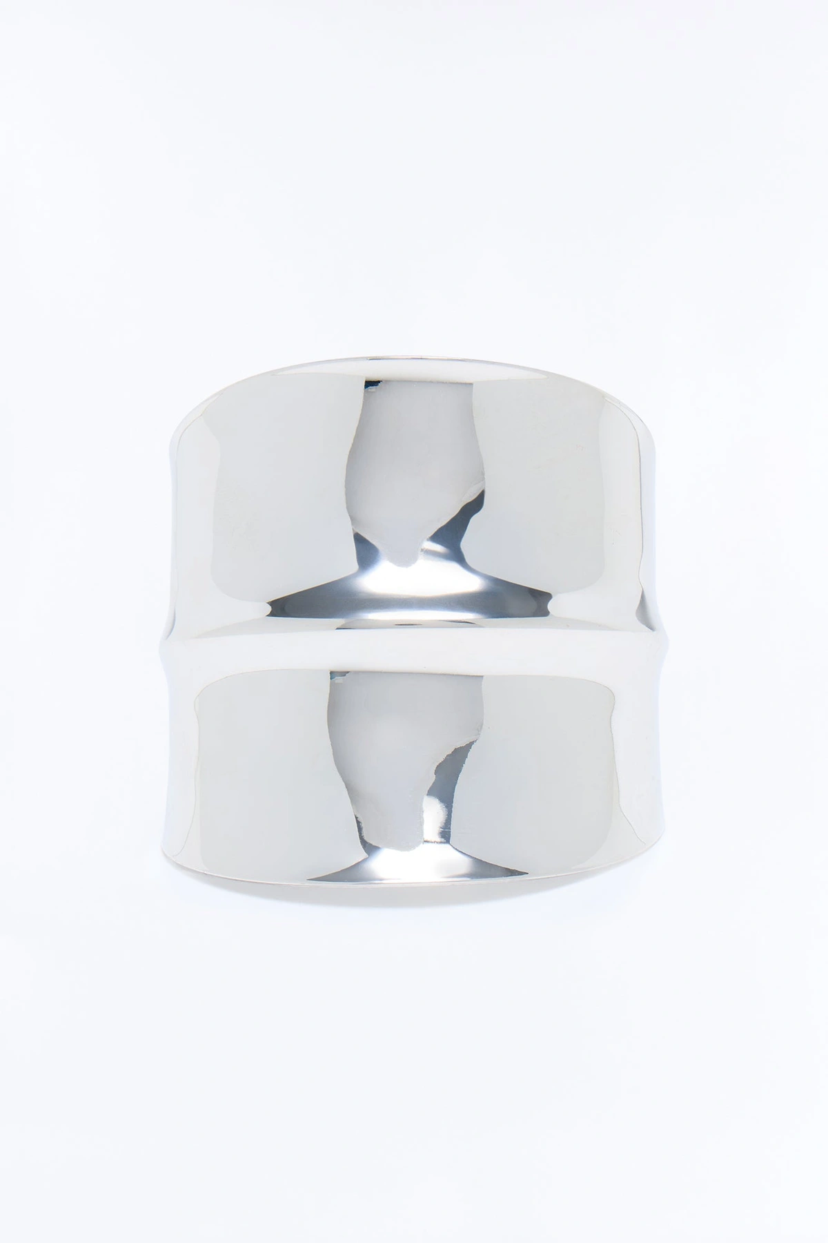 Modern Luxury Cuff Bracelet - Silver — Prateado