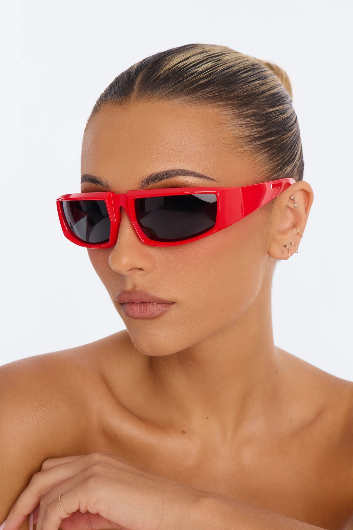 Got You Wrapped Around Sunglasses - Red — Vermelho