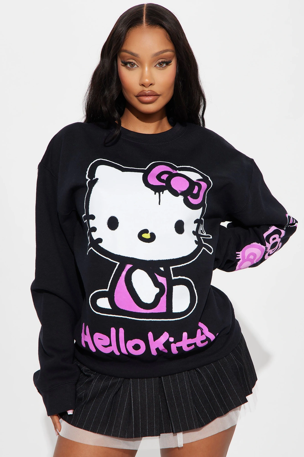 Hello Kitty Bow Crew Neck Sweatshirt - Black — Preto