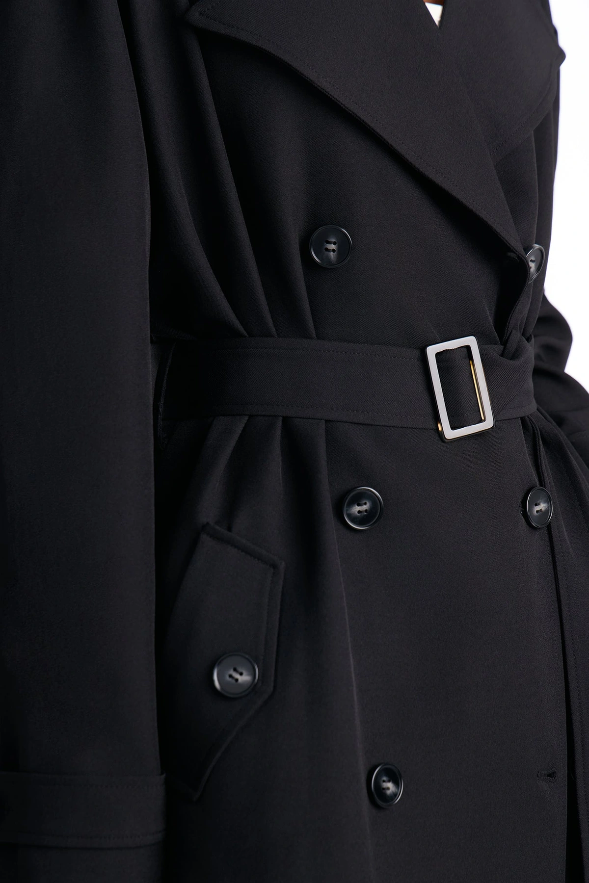 Elorea Belted Solid Trench Coat - Black — Preto