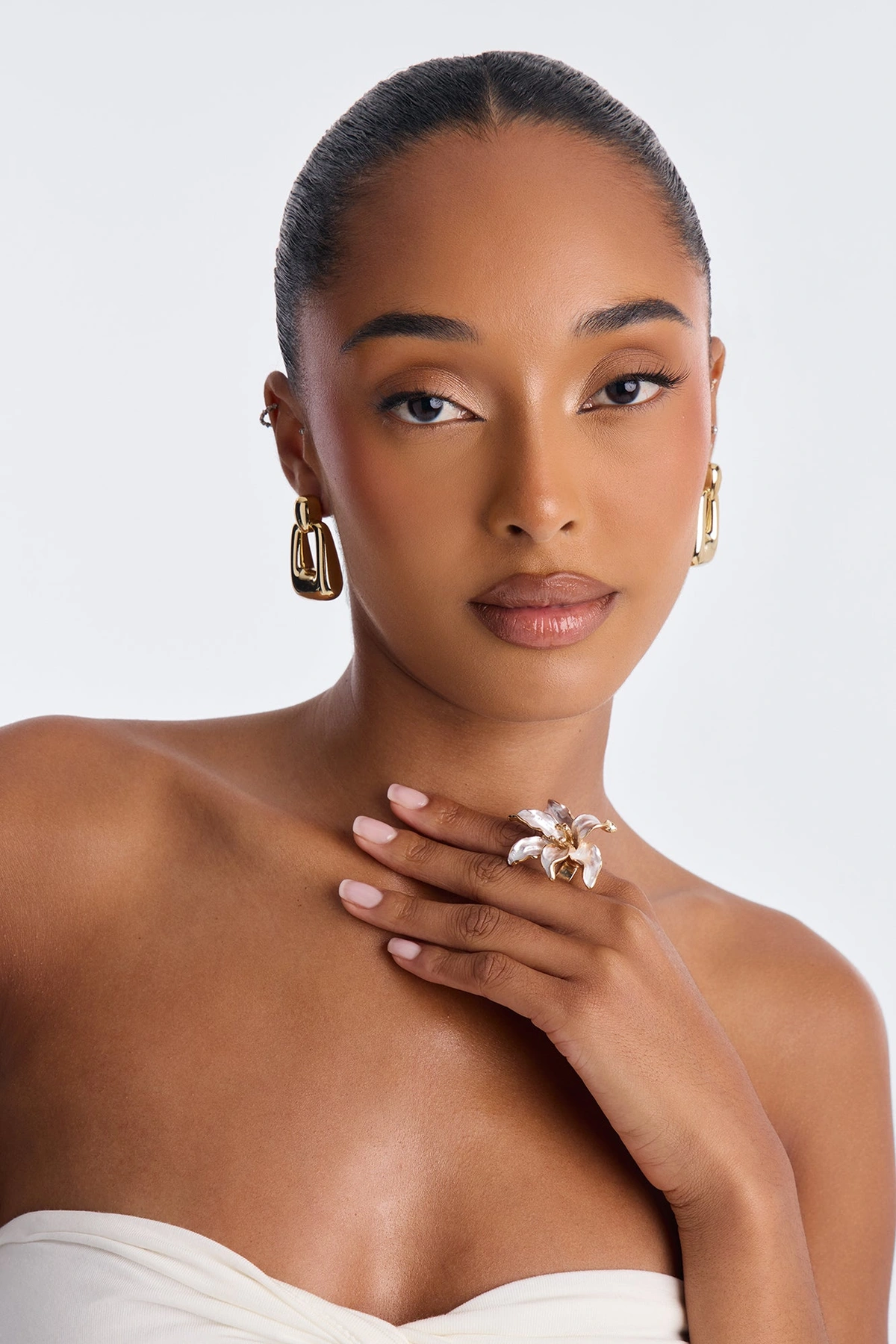 One Of A Kind Flower Ring - White/Gold — Branco/Dourado
