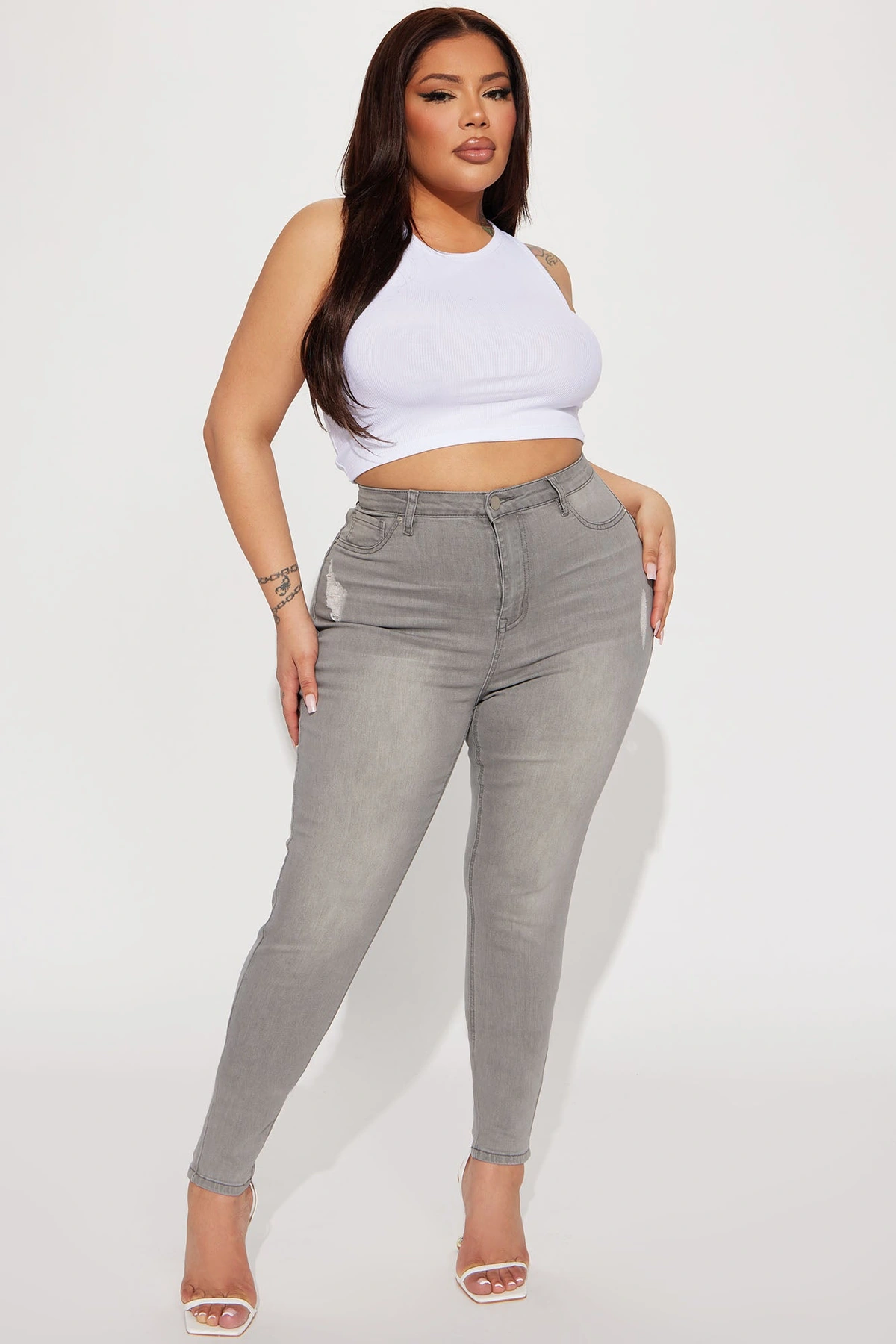 Beacon Booty Lifting Ripped High Rise Stretch Skinny Jeans - Grey — Cinzento