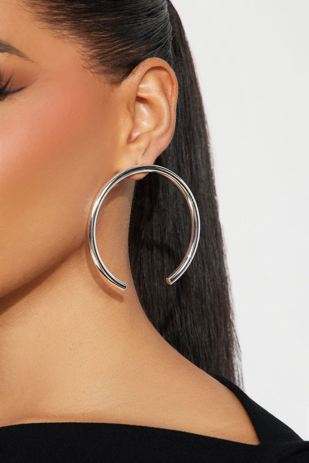 Over The Loop Earrings - Silver — Prateado