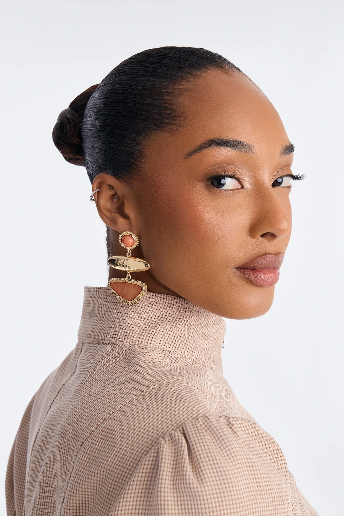 Vacation Bliss Drop Earrings - Gold/Brown — Dourado/Castanho