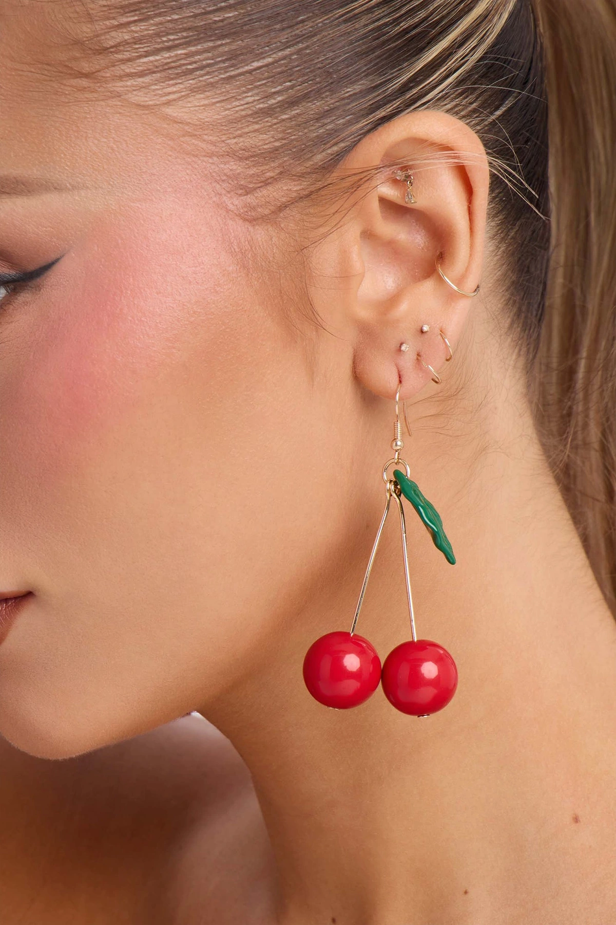 Cherry Darling Earrings - Red — Vermelho