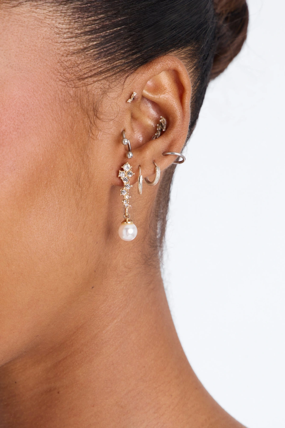 Never Ending Love Drop Earrings - Gold — Dourado