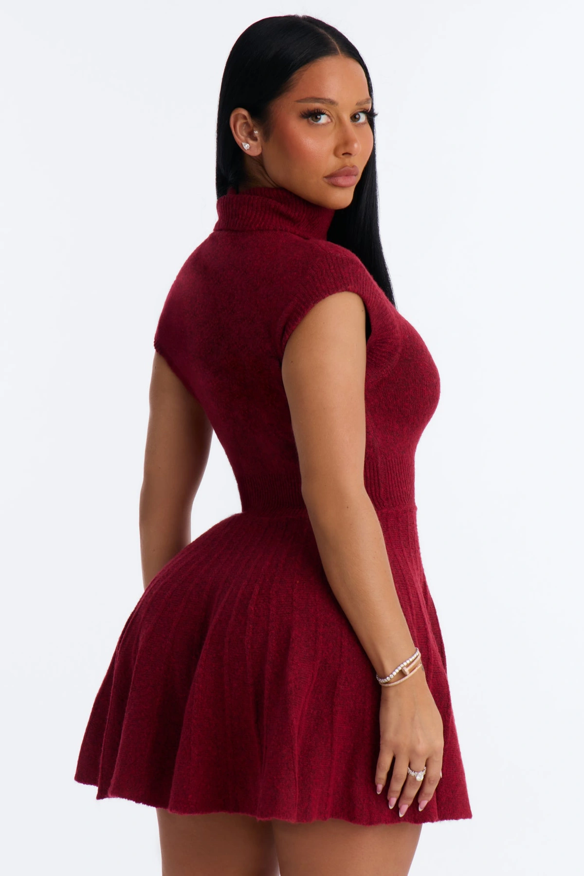 Hazel Turtle Neck Sweater Mini Dress - Burgundy — Bordô