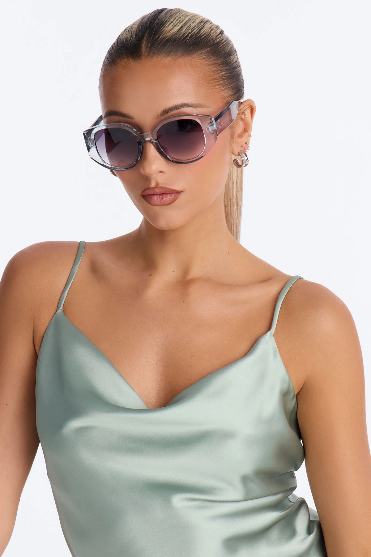 Hit Me Up Sunglasses - Grey — Cinzento