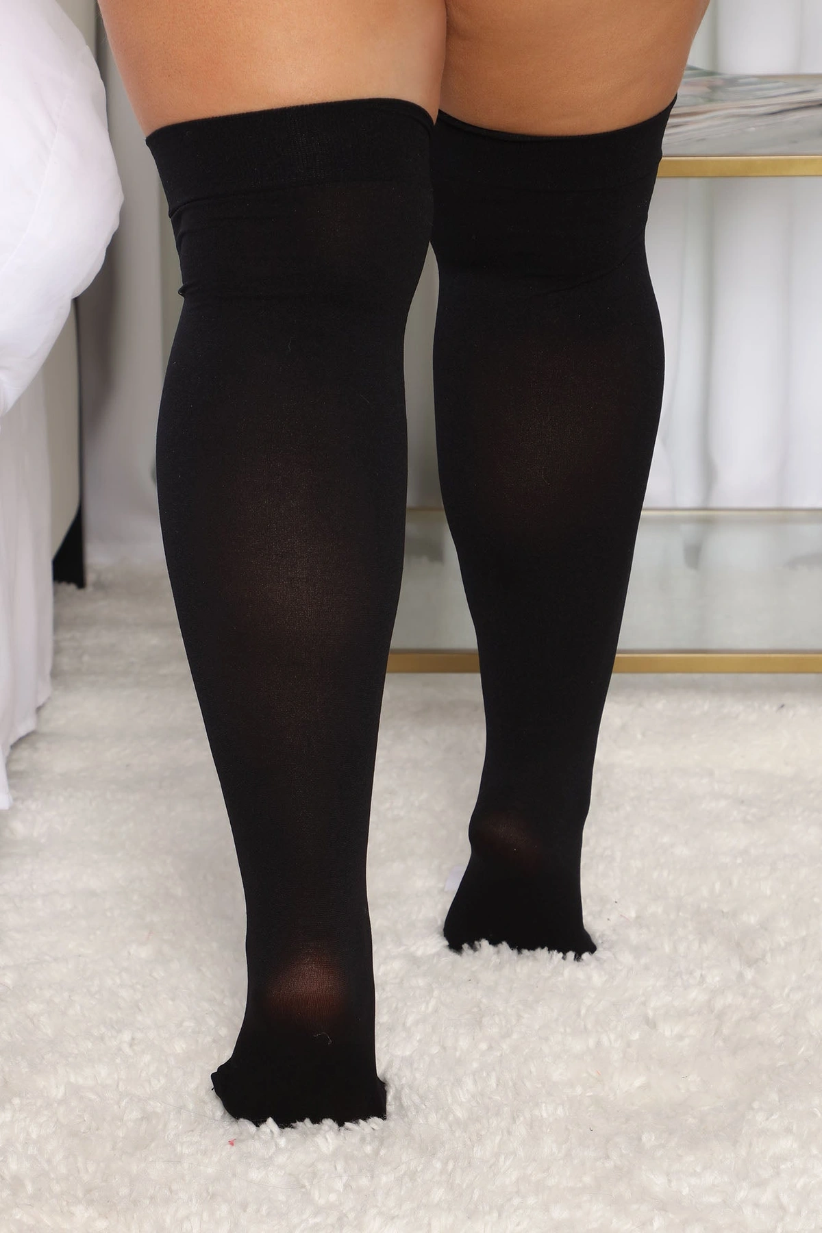 Pull Up On Me Thigh Highs - Black — Preto