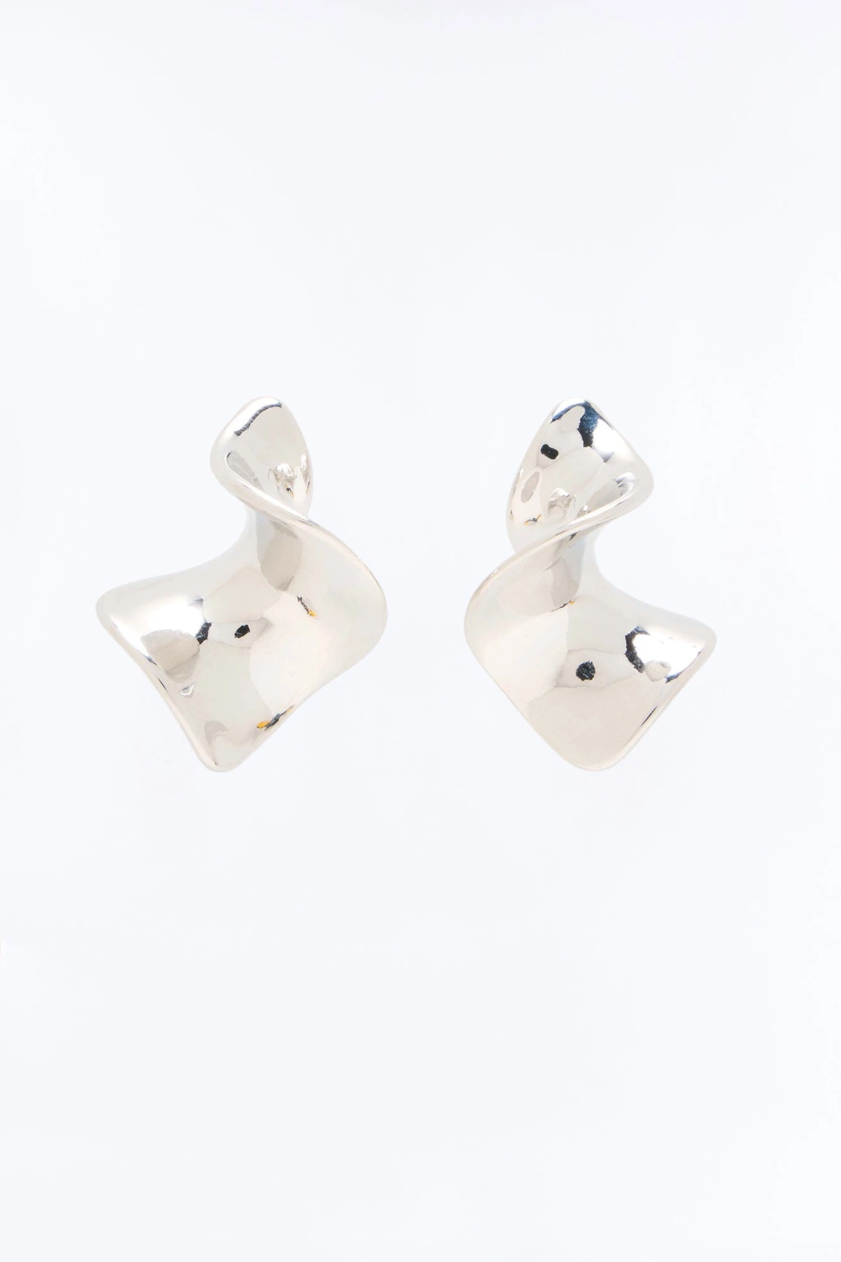 Get With It Stud Earrings - Silver — Prateado